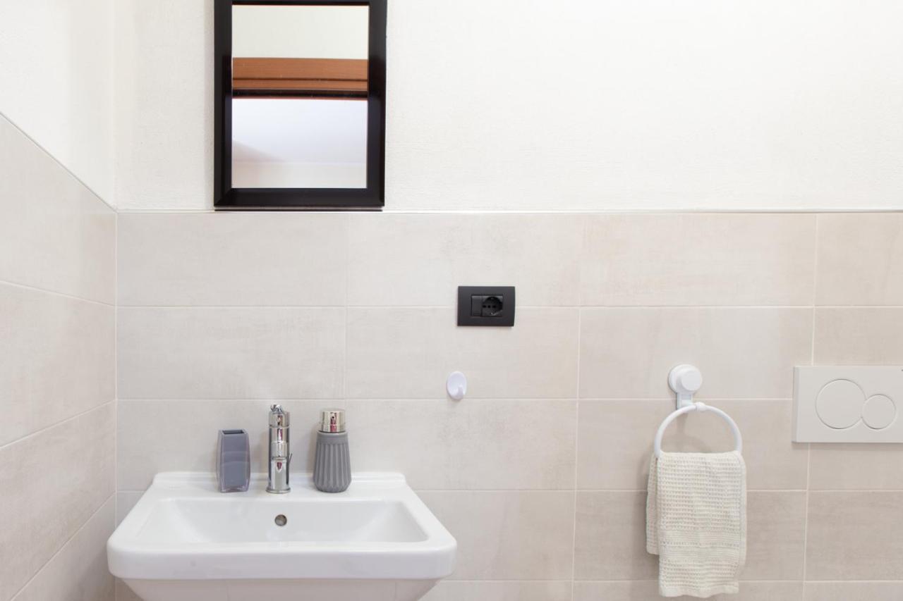 Ogliastra Apartment Rooms Кальяри Экстерьер фото